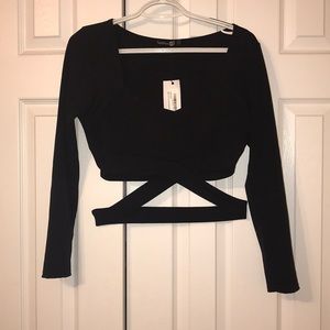 Black scrappy crop top, long sleeve
